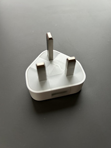 Зарядное устройство Apple type G to USB