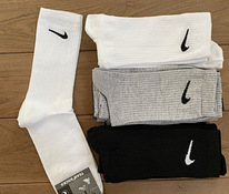 Sokid Nike , Adidas , Puma , CK , Jordan.