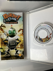 PSP UMD Ratchet and Clank size matters