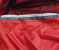 Продам куртку Moncler