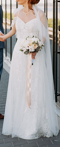 Свадебный комплект (платье, болеро, фата, украшение)