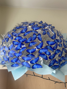Букет из бабочек с подсветкой (117 штук, синий)