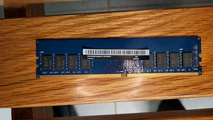 Продам оперативнкю память Lenovo 8Gb 2666 MHz ddr 4