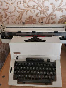 Печатная машинка УФА