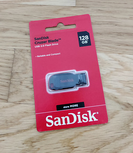 Новая флешка SanDisk 128 гб