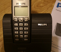 Настольный телефон Philips.