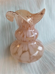 Потребительская стеклянная ваза для цветов