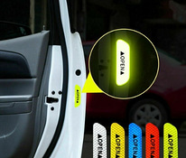 Helkurid - ohutusmärgid autodele (valida 4 värvi vahel)