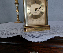 Lauakell London Clock Co.