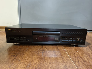 Pioneer PD-207 Stereo Compact Disc Player