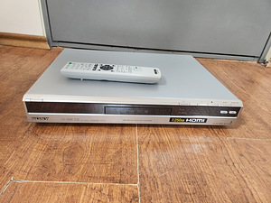 Sony RDR-HX1020 DVD ja HDD Recorder