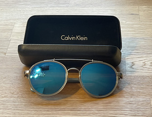 Солнцезащитные очки Кельвин Кляйн