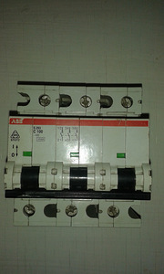 Автоматический выключатель ABB C100 3p
