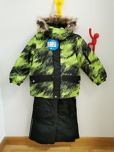 НОВАЯ зимняя куртка 104 (+ 6см. Сток) размер