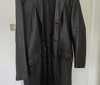 Кожаное пальто M / 50