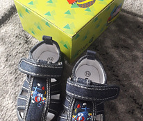 Poiste sandaalid