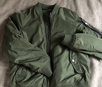 H&M куртка-бомпер р. 152