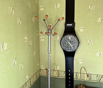Настенные часы Pop Swatch Maxi на продажу