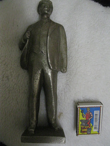 Статуэтка Ленина