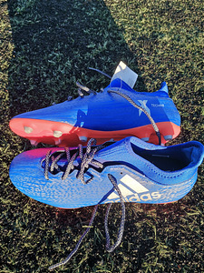 Adidas Jalgpalli puutsad football boots