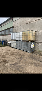 Plastjäätmete konteinerid120 L 240 L 770 L IBC 1000 л