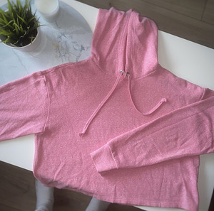 Розовая укороченная блузка