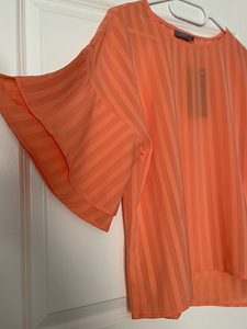 Новая оранжевая блузка