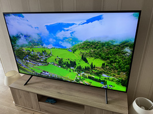 Samsung 75" Smart TV (4K)