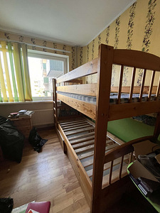 Двухъярусная кровать (2 фото из 3)