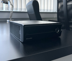 Mini PC Shuttle XH61V + Core i3-3225 + 8GB RAM + 240GB SSD (1 foto / 3)