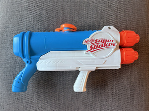 Veepüss Nerf Super Soaker Barracuda (1 foto / 1)