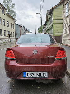 Аренда автомобилей (2 фото из 2)