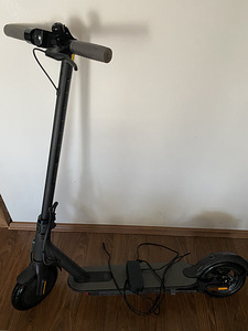 Xiaomi mi electric scooter S1 (2 foto / 3)