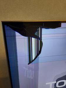 Samsung QE55QN85C – katki ekraan, muus osas töötab, varuosad (2 foto / 2)