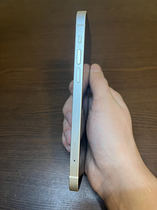 iPhone 12 на восстановление или на дитали (3 фото из 6)
