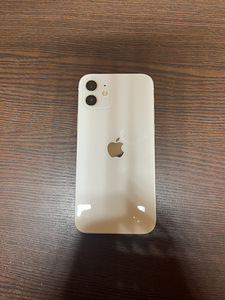 iPhone 12 varuosade jaoks (2 foto / 5)