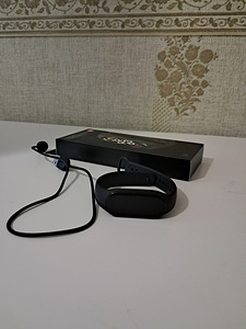Xiaomi Mi Band 7 (2 foto / 2)