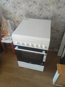 Газовая плита Electrolux (1 фото из 4)
