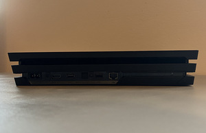 Playstation 4 Pro, mudel CUH-7216B, 1TB (2 foto / 3)
