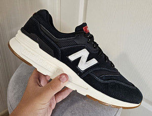 Meeste New Balance 997H tossud (1 foto / 6)