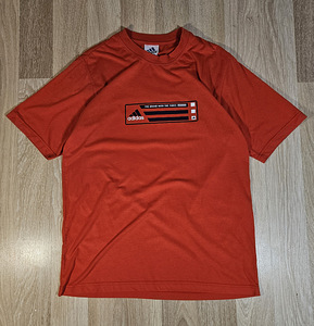 Meeste vintage T-särk Adidas (1 foto / 4)