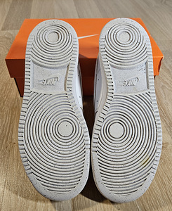 Кроссовки Nike 38.5 (5 фото из 6)