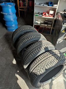 Sailun ice blazer alpine evo 215/55r17 (1 foto / 8)