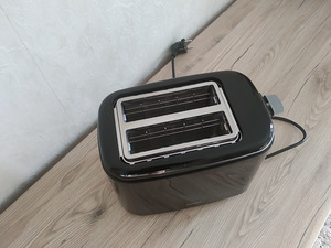 Продам тостер Henske (2 фото из 2)