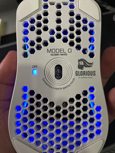 Glorious model O (1 foto / 3)