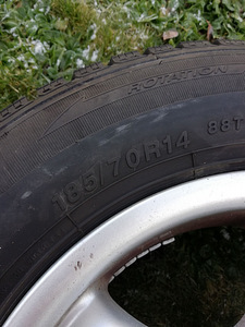Valuveljed koos talverehvidega 185/70 R14 (2 foto / 9)