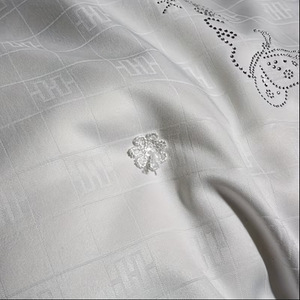 100% Mulberry siiditekk 200x230cm (6 foto / 10)