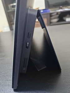 Acer SpatialLabs View ASV15-1B (8 foto / 9)