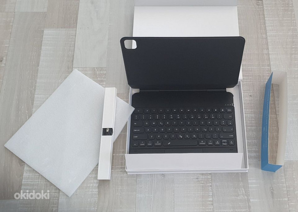 Магнитный чехол-клавиатура для iPad Pro 12.9 3/4/5/6Gen (фото #1)