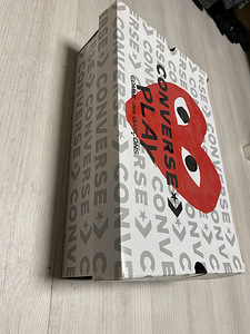 Converse x Comme des Garçons PLAY Chuck 70 (3 foto / 3)